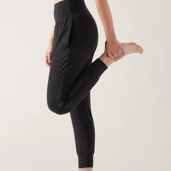 Athleta Salutation Joggers - Picture 3 of 9